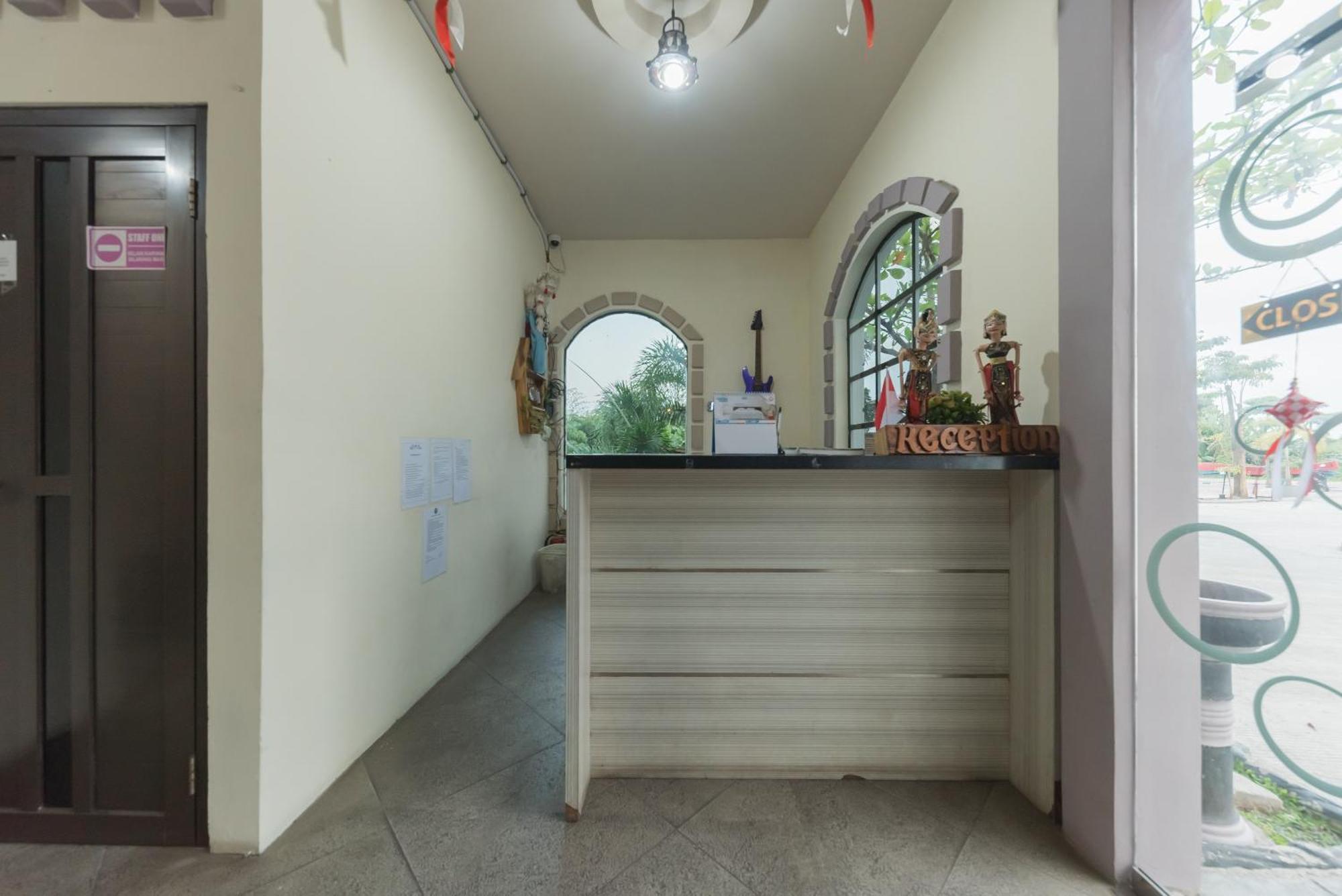 Urbanview Hotel Cianjur City Park By Reddoorz 外观 照片