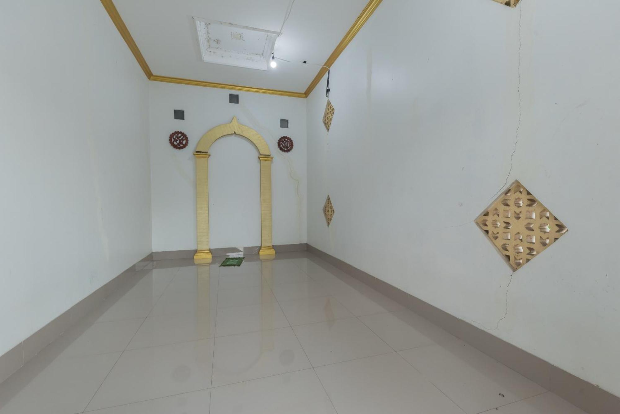 Urbanview Hotel Cianjur City Park By Reddoorz 外观 照片