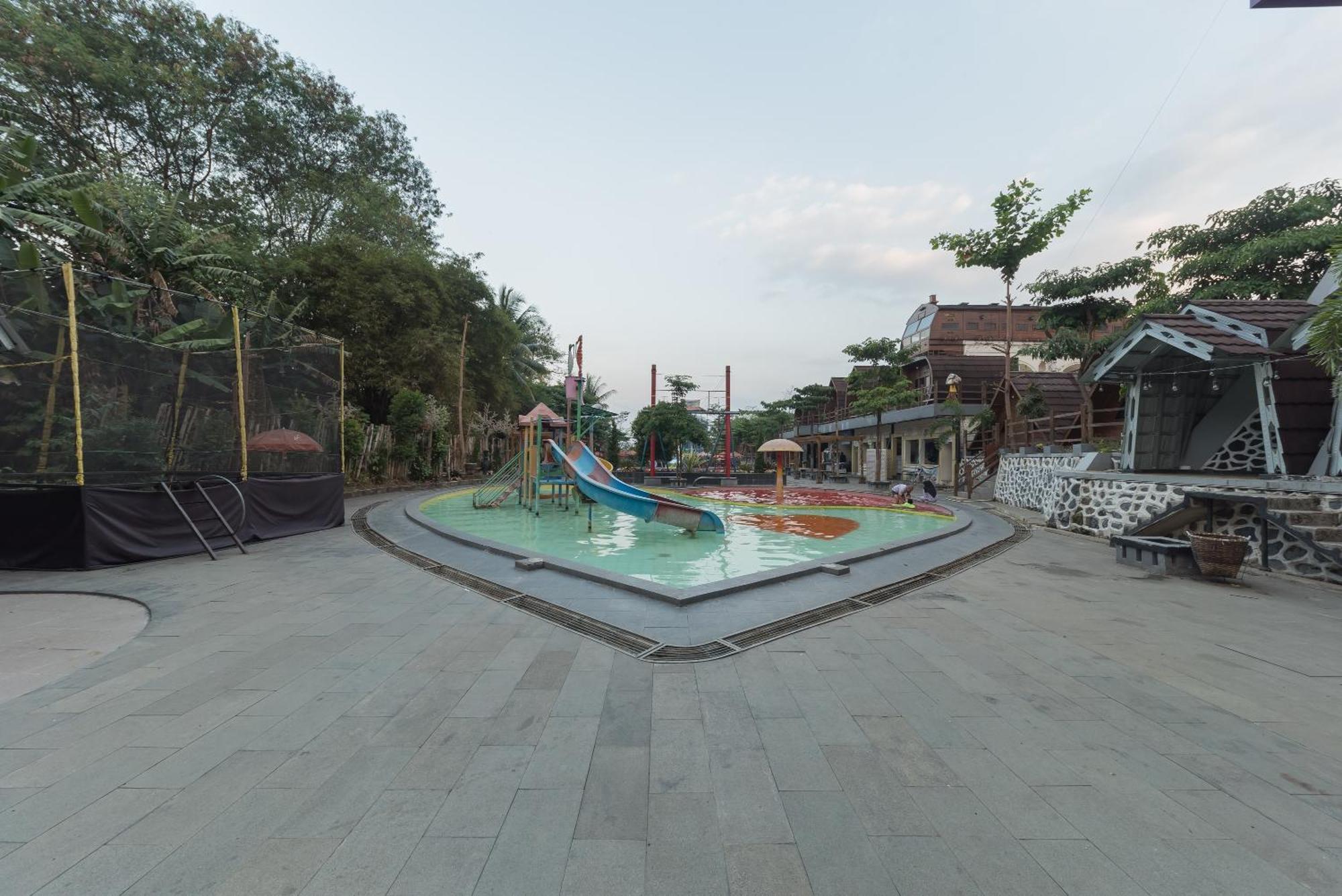 Urbanview Hotel Cianjur City Park By Reddoorz 外观 照片