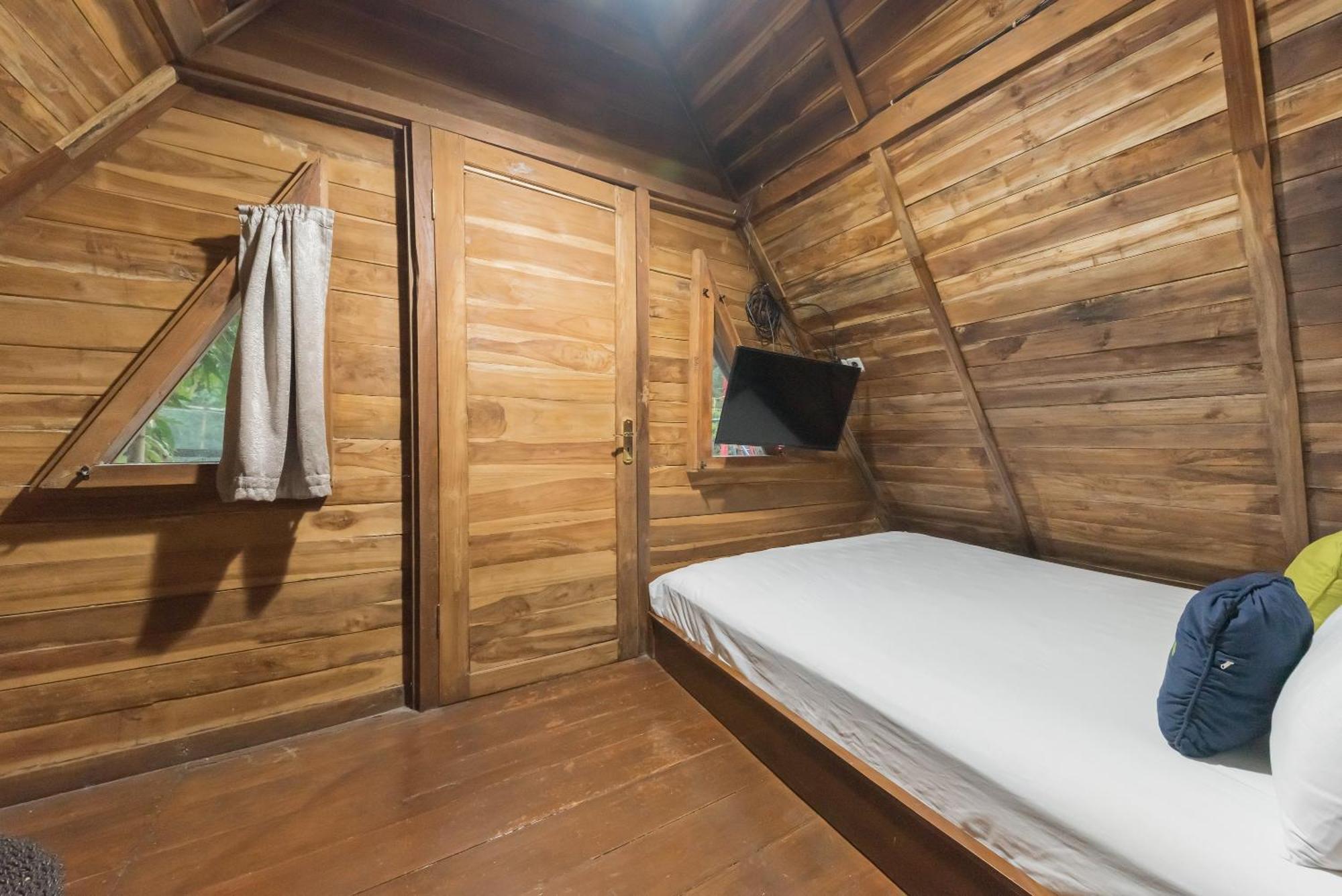 Urbanview Hotel Cianjur City Park By Reddoorz 外观 照片
